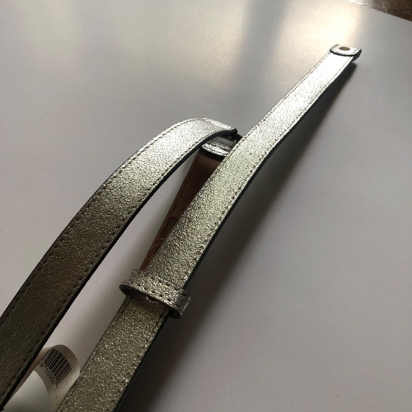 NWT Silver Leather Belt by Gap, MED - Picture 5 of 10